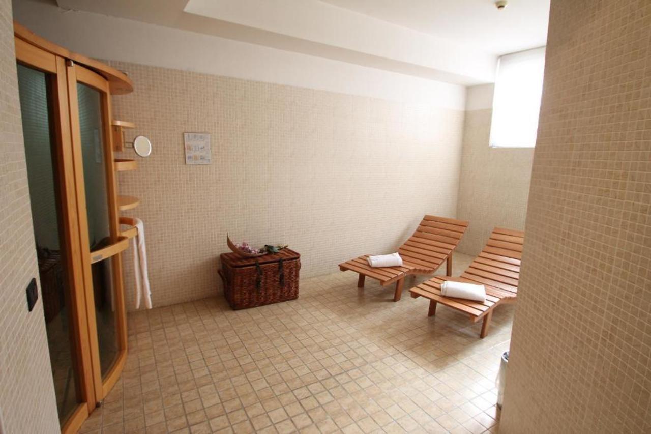Mh Hotel Piacenza Fiera Exterior photo