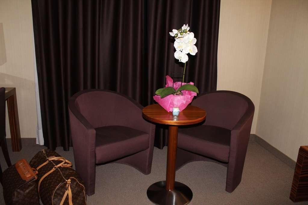 Mh Hotel Piacenza Fiera Room photo